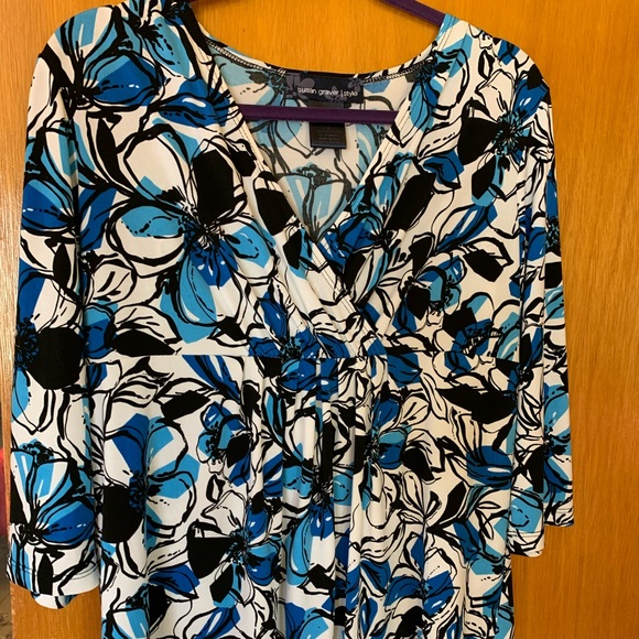 Susan Graver floral print top - Picture 1 of 1
